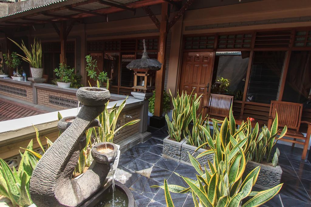 Rabasta Kuta Beach Inn エクステリア 写真