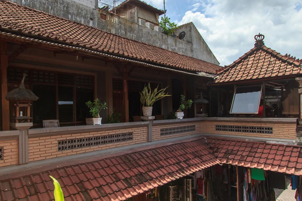Rabasta Kuta Beach Inn エクステリア 写真