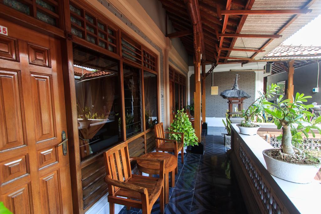 Rabasta Kuta Beach Inn エクステリア 写真