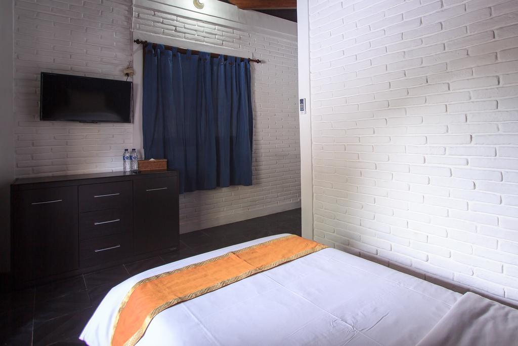 Rabasta Kuta Beach Inn エクステリア 写真