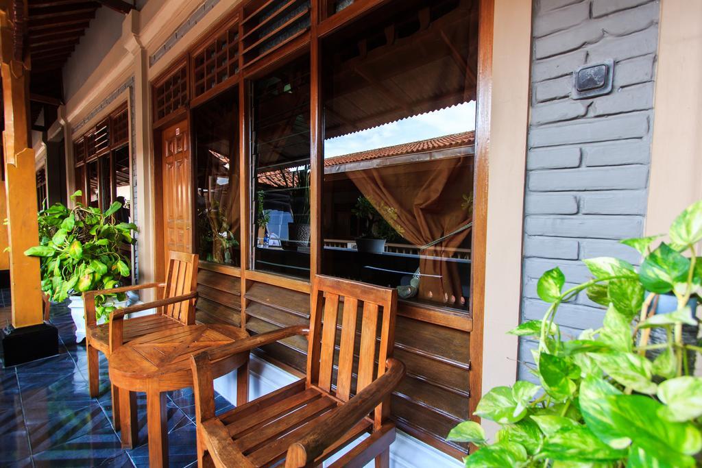 Rabasta Kuta Beach Inn エクステリア 写真